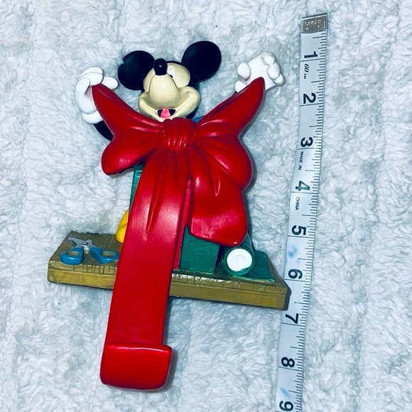 Disney Mickey Mouse “Santa’s Best” stocking hanger/ holder - Picture 9 of 10